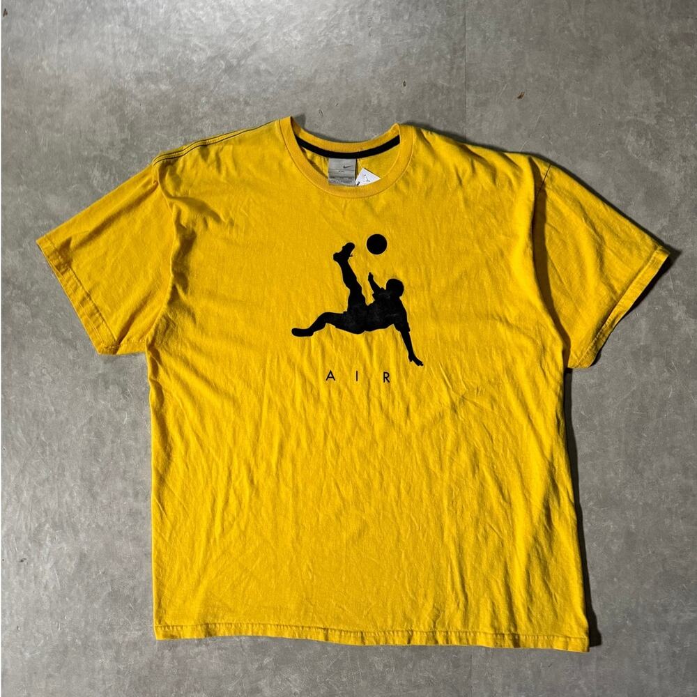 90's Vintage Nike Soccer Yellow T-Shirt -XXL